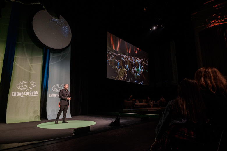 EARTH_TALKS_2019_by_Manolo_Ponte